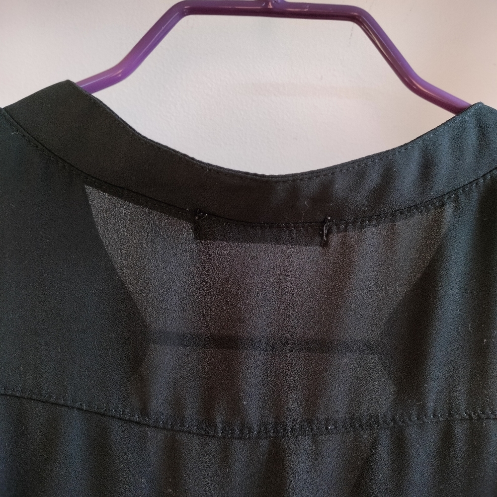 🌹The Quiet Luxury Collection🌹Black Minimalist Long Top - Picture 3 of 11